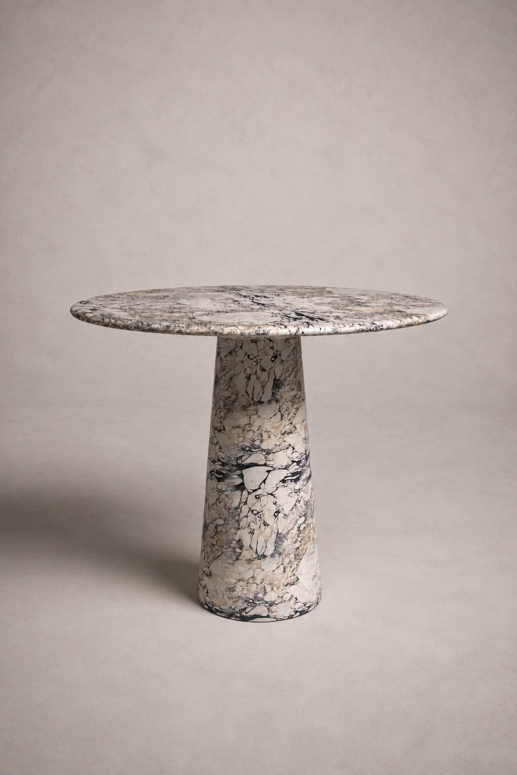 Le Cou Calacatta Viola Marble Round Table