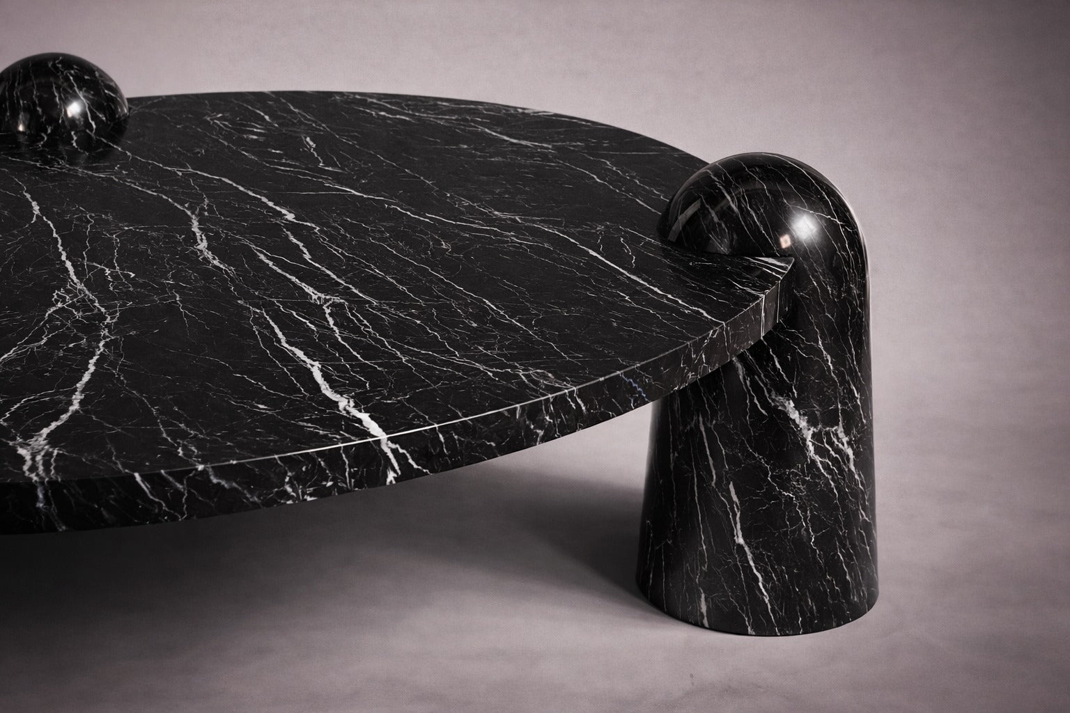 round marble coffee table. black marble coffee table. round black marble coffee table. marble center table. 