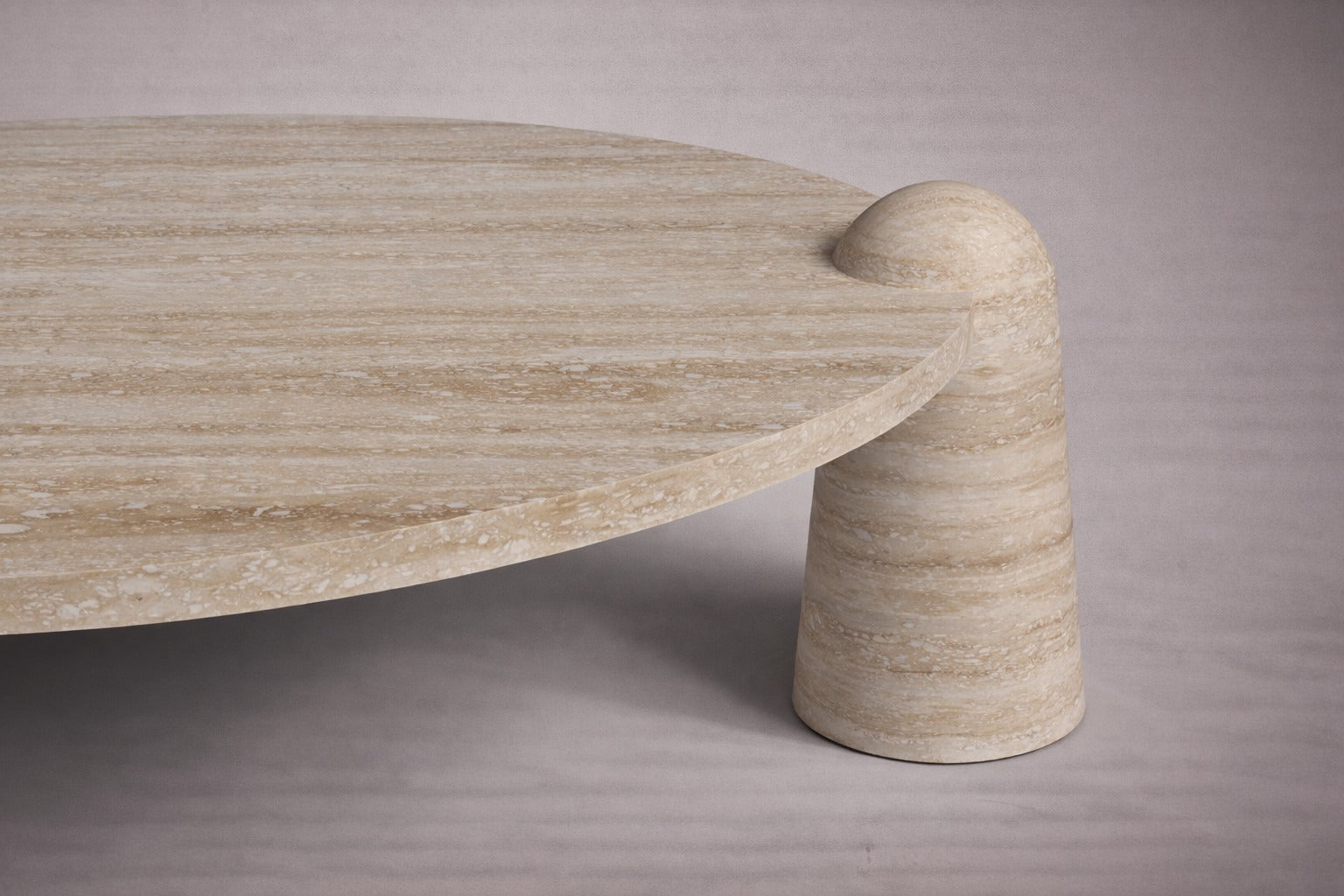 travertine coffee table. round travertine coffee table. travertine center table. round travertine center table. bespoke travertine coffee table.
